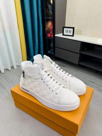 Picture of Louis Vuitton Shoes _SKULVsz35-46jyh092513448